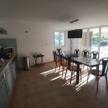 Les Loges Du Tary Vakantiehuis *